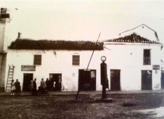 Gasolinera plaza 7 puertas